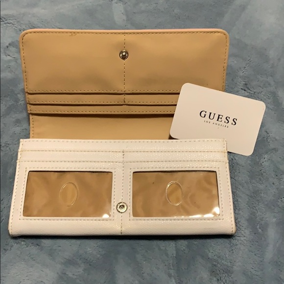 (SOLD) ❌GUESS long pink wallet - Picture 2 of 6